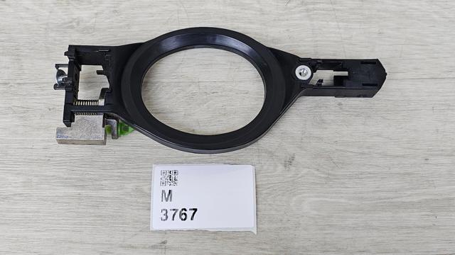 Держатель наружной ручки двери, задней левой 5746A087 MITSUBISHI