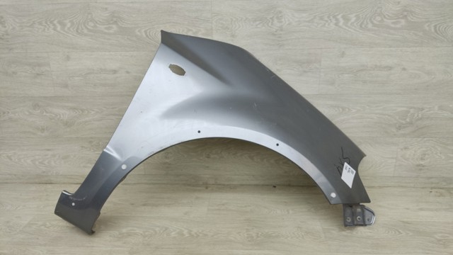 SUZUKI 5761179J00 Крыло переднее левое в наличии Ужгород