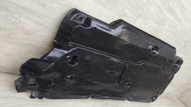 TOYOTA 58166F4010 Защита днища левая в наличии Кривой Рог