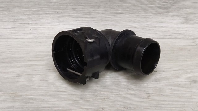 Водяной патрубок 5C0122291J VAG
