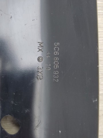 VAG 5C6805932 Кронштейн (адаптер) крепления фары передней правой в наличии Ровно