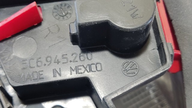 Фонарь задний правый, внутренний 5C6945260 VAG
