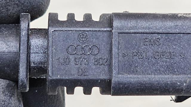VAG 5C6953236B Замок капота в наличии Запорожье