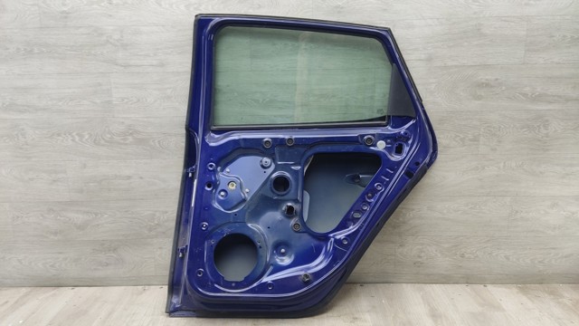 5F4833056 VAG Дверь задняя правая купить в Киев