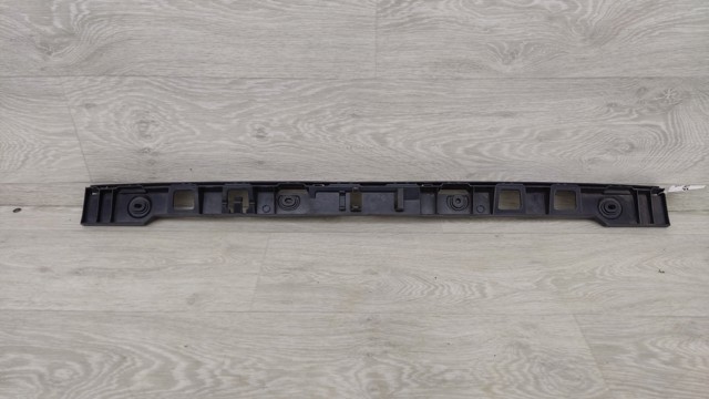 Кронштейн бампера заднего, центральный 5M0807863A VAG