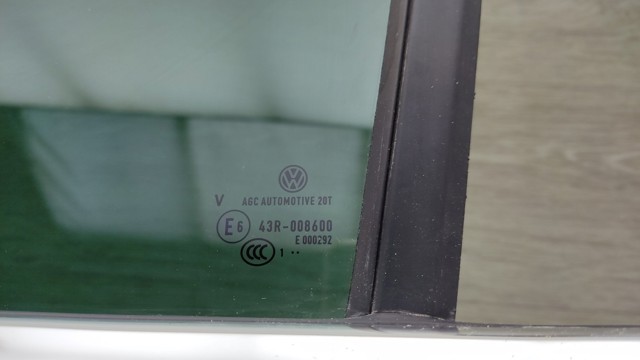 5NA845025A VAG Стекло двери задней левой купить в Киев