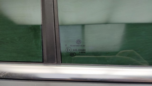 5NA845026A VAG Стекло двери задней правой купить в Николаев