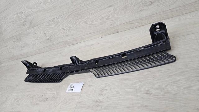 Направляющая переднего бампера 5NN805705C VAG