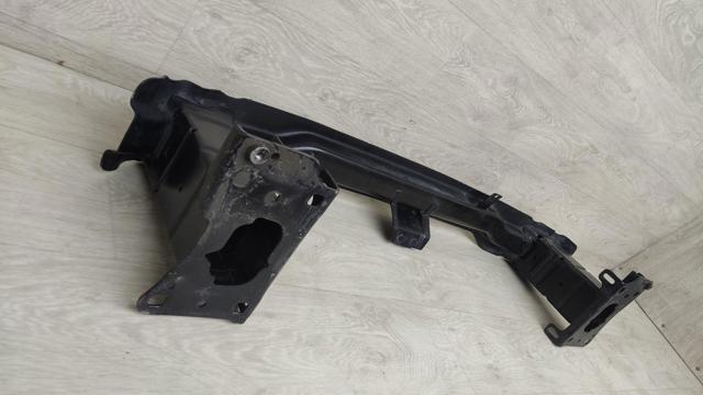 VAG 5NN807109L Усилитель бампера переднего в наличии Одесса