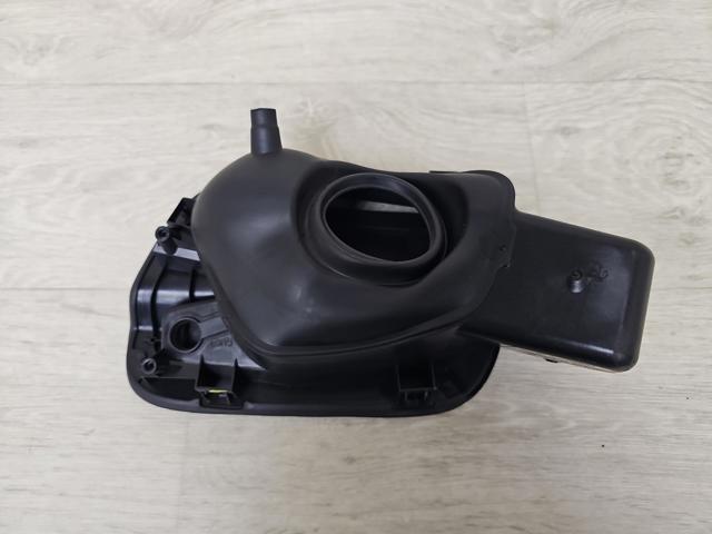 5NN809857B VAG Корпус заливной горловины топливного бака купить в Чернигов