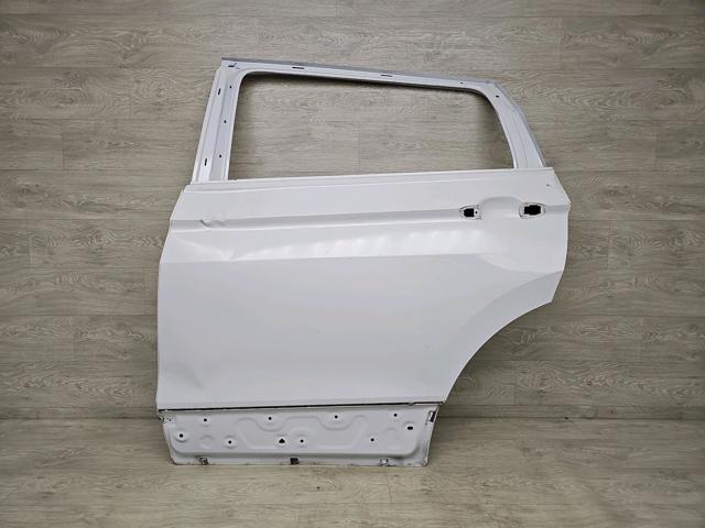 Задняя левая дверь 5NN833055F VAG