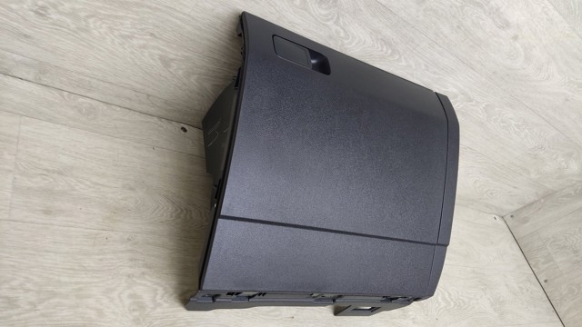 5NN85711482V VAG Ящик перчаточный (бардачок) купить в Черкассы