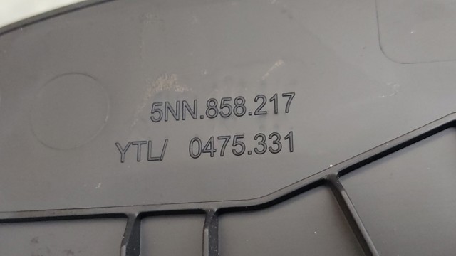 Крышка боковая панели "торпедо", левая 5NN85821782V VAG