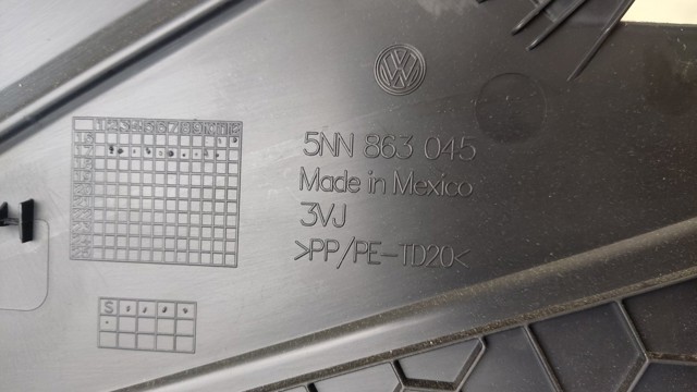 5NN86304582V Накладка декоративная центральной консоли купить Киев