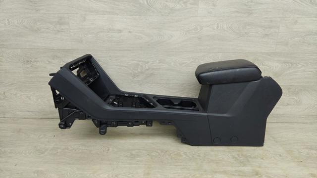 VAG 5NN864207BICE Подлокотник центральной консоли в наличии Николаев