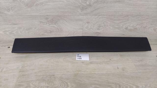 Обивка двери задка кузова 5NN86770782V VAG