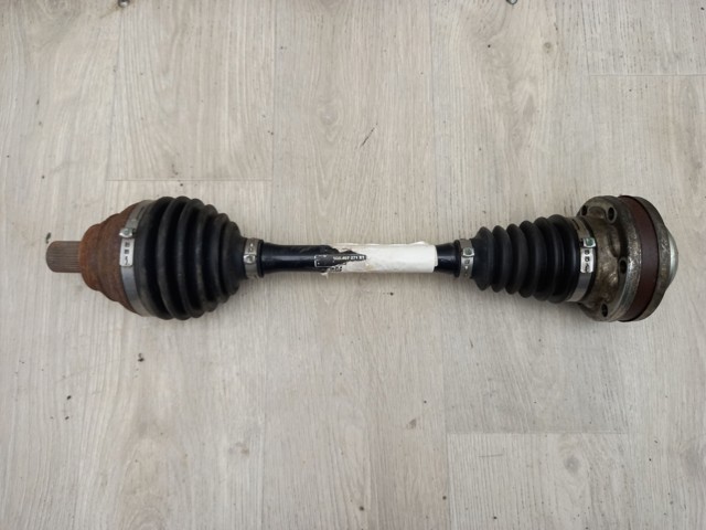 VAG 5Q0407271BT Левая полуось в наличии Запорожье