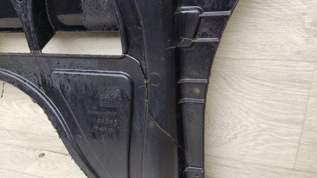 VAG 5Q0825235C Защита двигателя передняя в наличии Черновцы