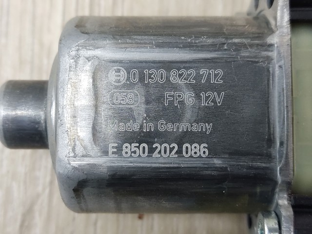 5Q0959802 Мотор стеклоподъемника двери задней правой купить Кривой Рог