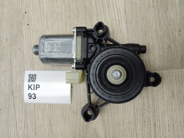 VAG 5Q0959802C Мотор стеклоподъемника двери передней правой в наличии Каменское