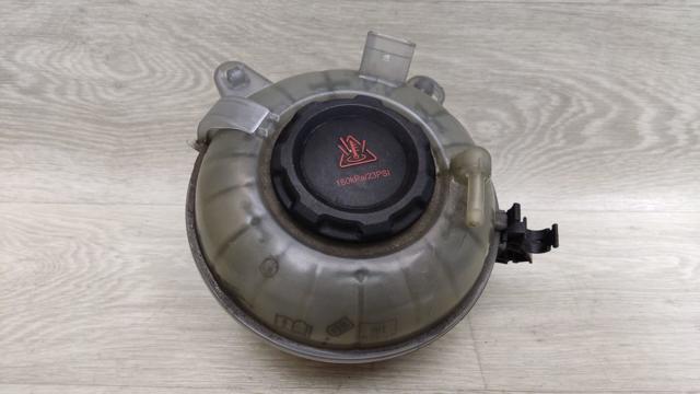 Расширительный бачок охлаждения 5QM121407C VAG
