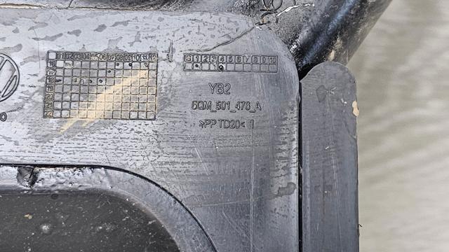 VAG 5QM501546 Кронштейн задней балки в наличии Львов