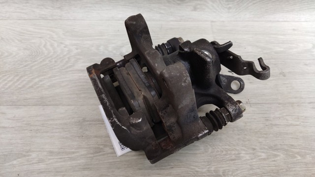 5QM615424A Суппорт задний правый купить Сумы