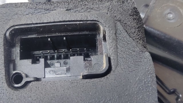 VAG 5TA839016E Замок двери задней правой в наличии Винница