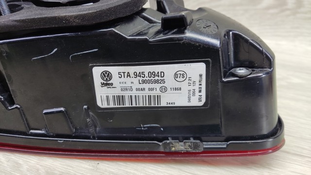 5TA945094D VAG Фонарь задний правый внутренний купить в Житомир