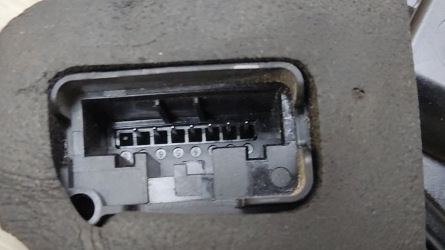 VAG 5TB837016A Замок двери передней правой в наличии Хмельницкий