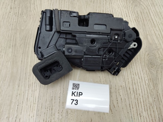 5TB837016C Замок передней правой двери купить Черновцы