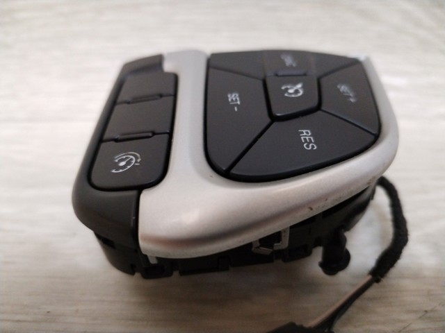 5YL23XSAAC CHRYSLER купить в Киев