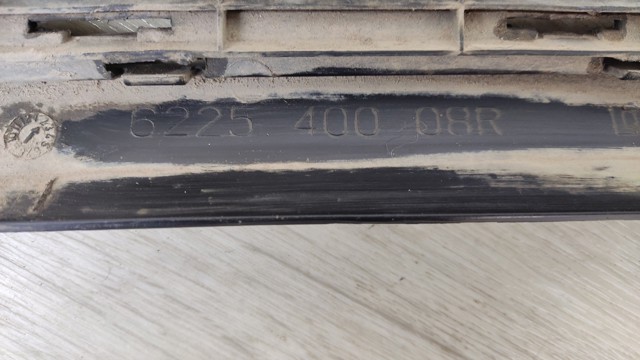 RENAULT 622540008R Решетка бампера переднего в наличии Хмельницкий