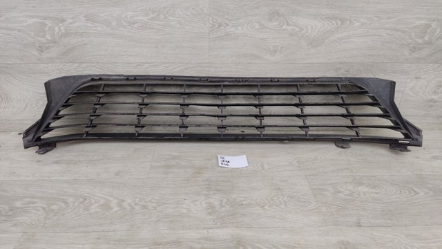RENAULT 622540556R Решетка бампера переднего нижняя в наличии Кривой Рог