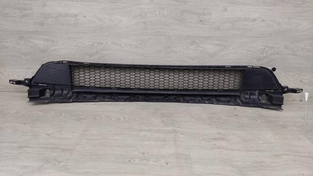 622544919R RENAULT Решетка бампера переднего центральная купить в Запорожье