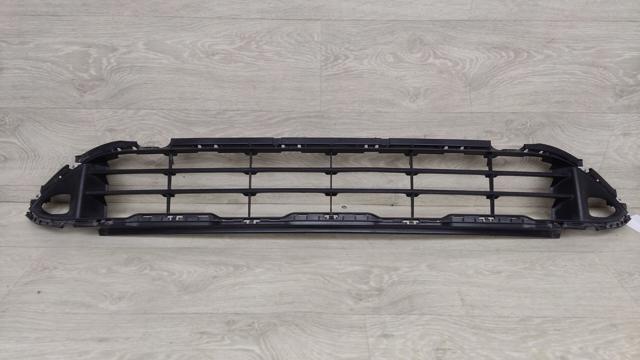 Решетка на бампер 622546RR0A NISSAN