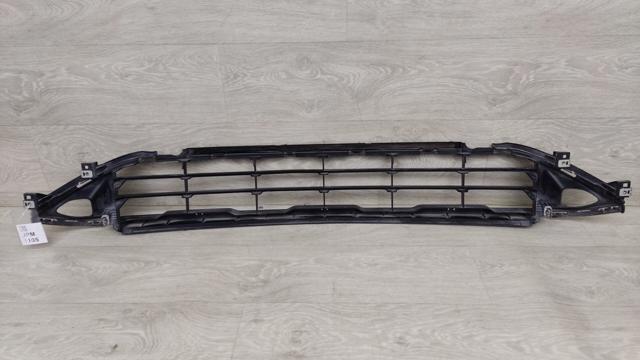 622546RR0A NISSAN Решетка бампера переднего центральная купить в Житомир
