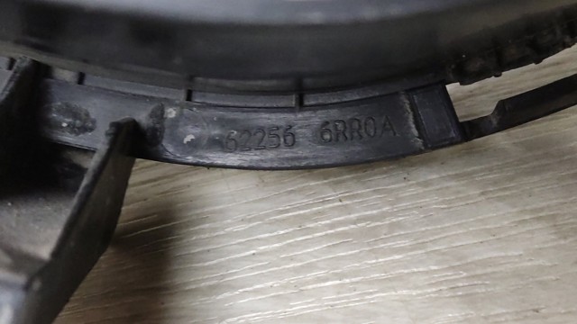 622566RR0A Решетка бампера переднего правая купить Львов