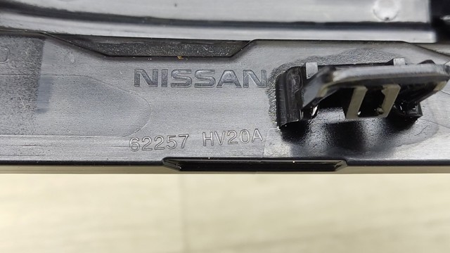 62257HV20A NISSAN Решетка бампера переднего левая купить в Тернополь