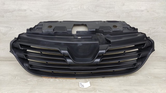 Решетка 623108673R RENAULT