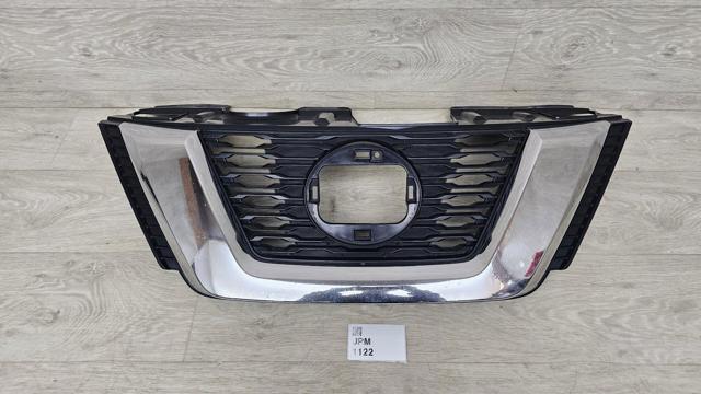 Облицовка радиатора 623109TG0A NISSAN