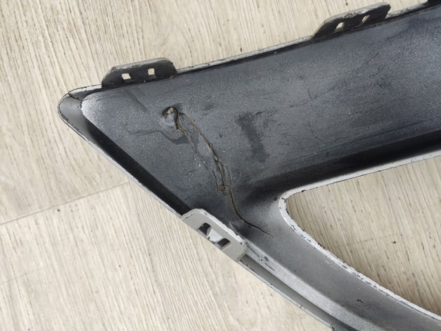Передний клык бампера 623835888R RENAULT