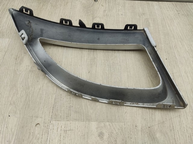 623835888R RENAULT Накладка бампера переднего купить в Каменское