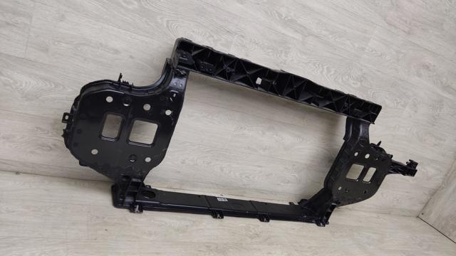 HYUNDAI 64101GI000 Рамка радиатора в наличии Каменское