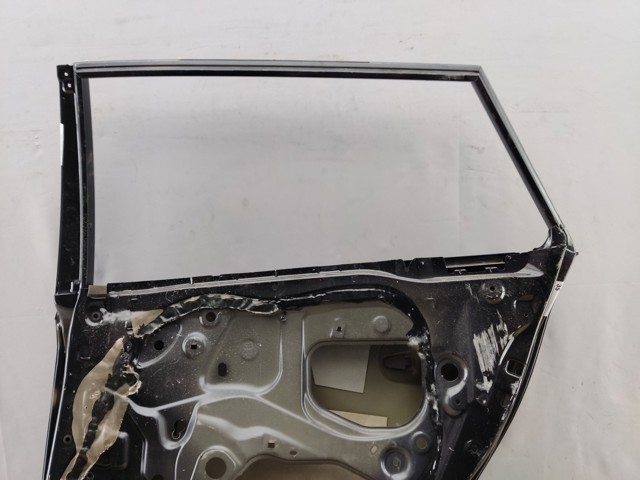 Дверь задняя в сборе 6700305160 TOYOTA
