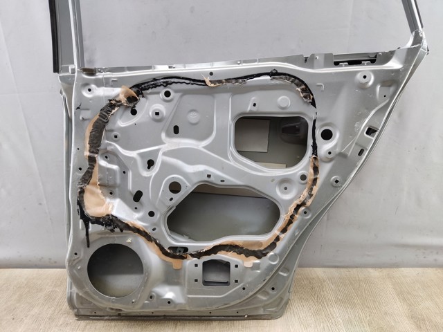 TOYOTA 6700305160 Дверь задняя правая в наличии Тернополь