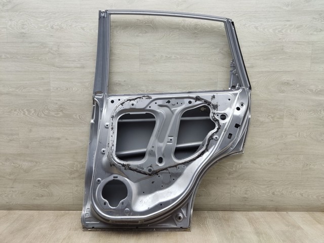 Задняя правая дверь 67510SWAA00ZZ HONDA