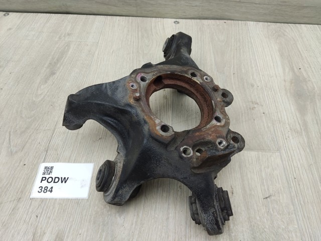 BMW 6788050 Цапфа задняя правая в наличии Одесса