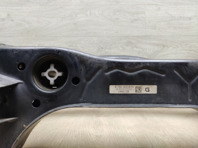 Балка задней подвески поперечная 6792505 BMW