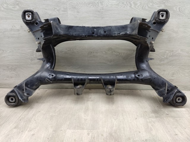 6792505 BMW Балка задней подвески (подрамник) купить в Ирпень